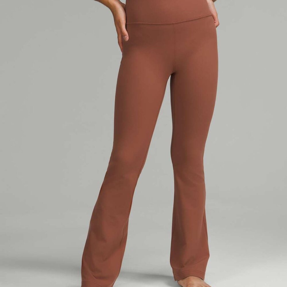 Lululemon Groove Super High Rise Flare Pant Size 8